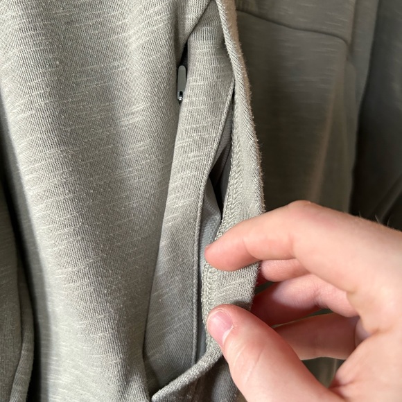 Adidas Golf Sweater - Picture 2 of 3